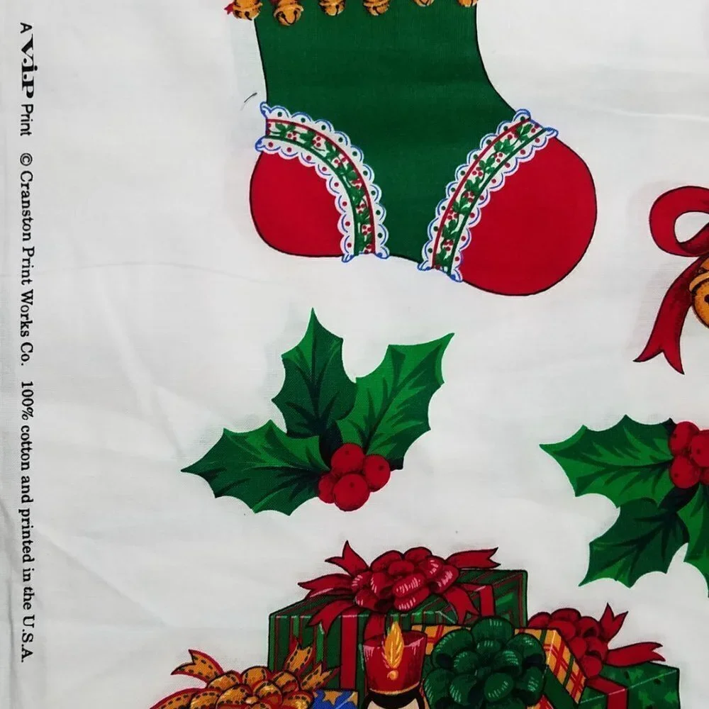 Cranston Print Works Co. Fabric Holiday Gifts Appliques 1 Yard 45